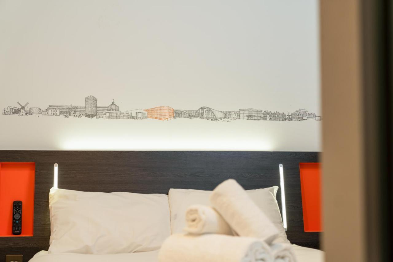Easyhotel Milton Keynes Eksteriør bilde