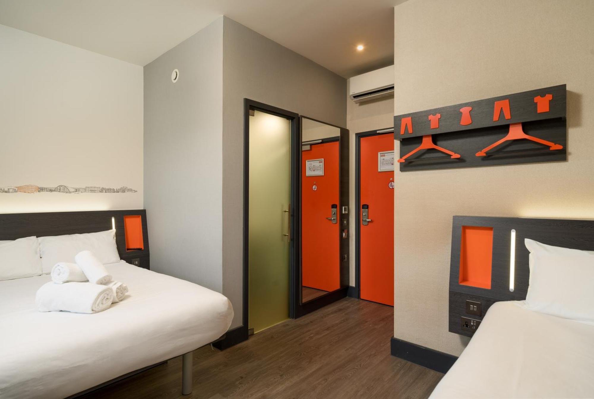 Easyhotel Milton Keynes Eksteriør bilde