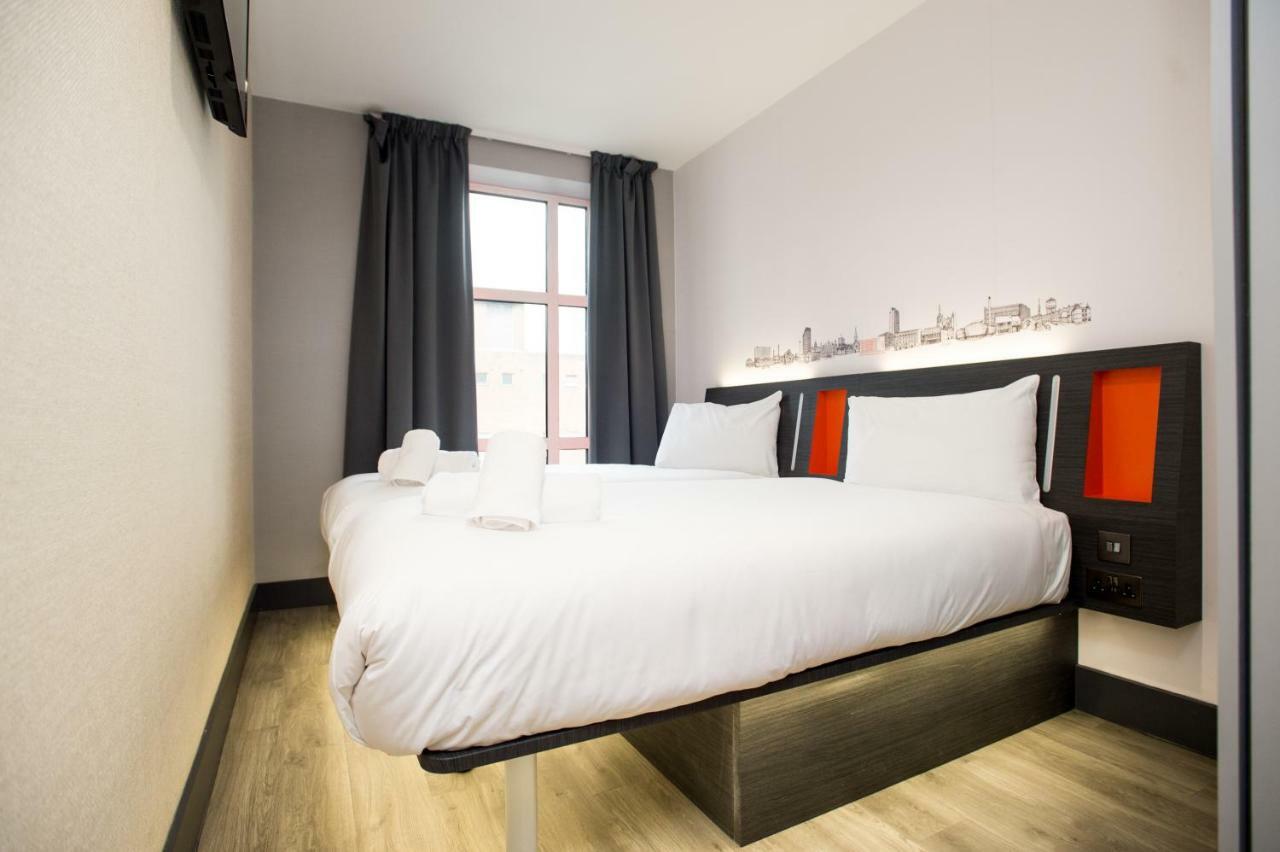 Easyhotel Milton Keynes Eksteriør bilde