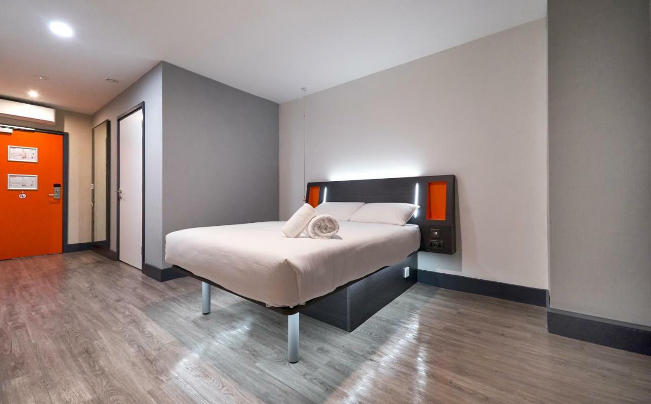 Easyhotel Milton Keynes Eksteriør bilde