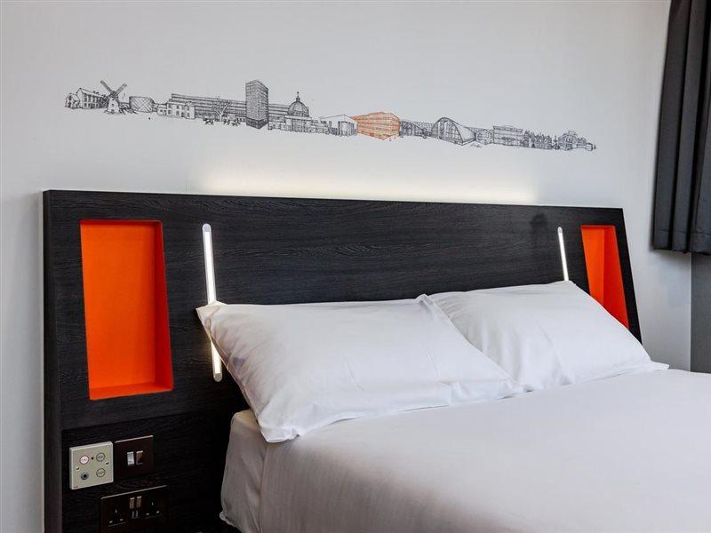 Easyhotel Milton Keynes Eksteriør bilde